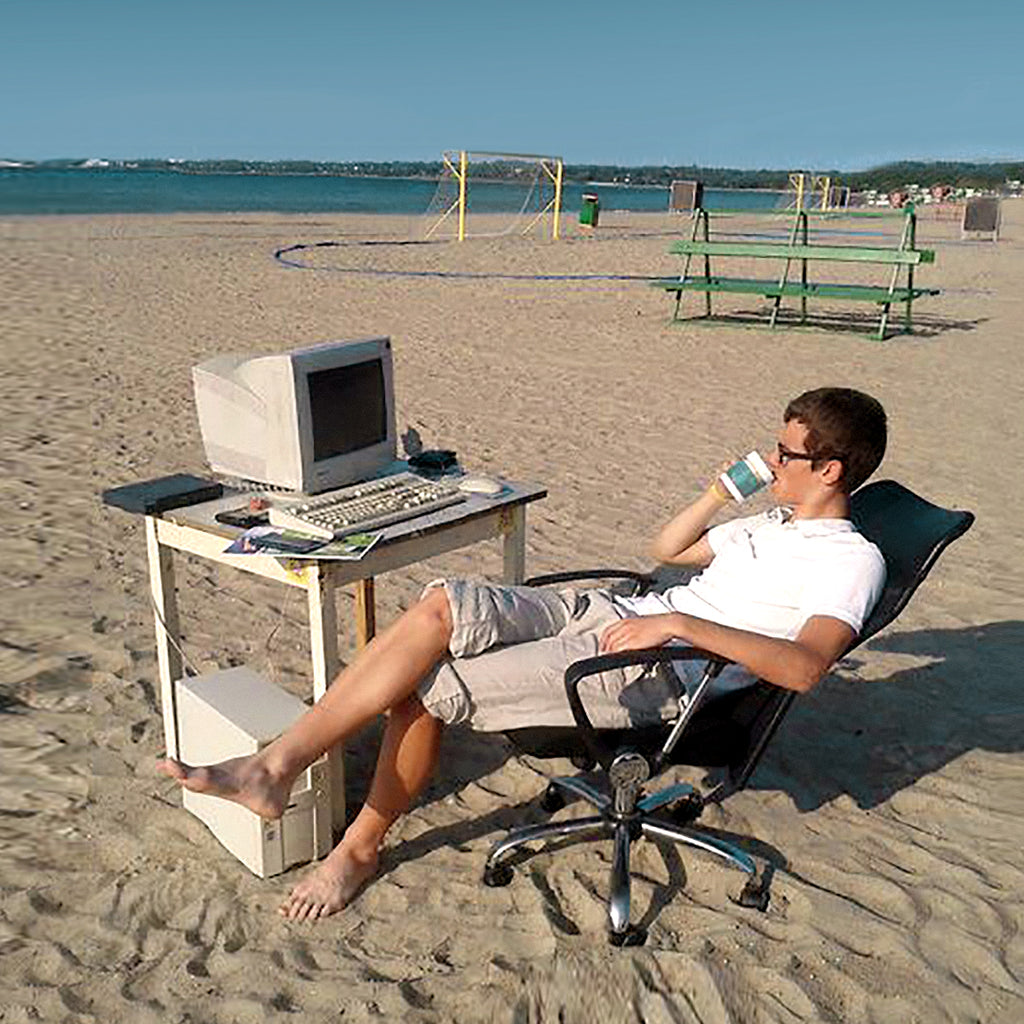 7 types of people you might meet at the beach